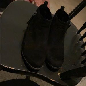 Arizona Jean Black booties